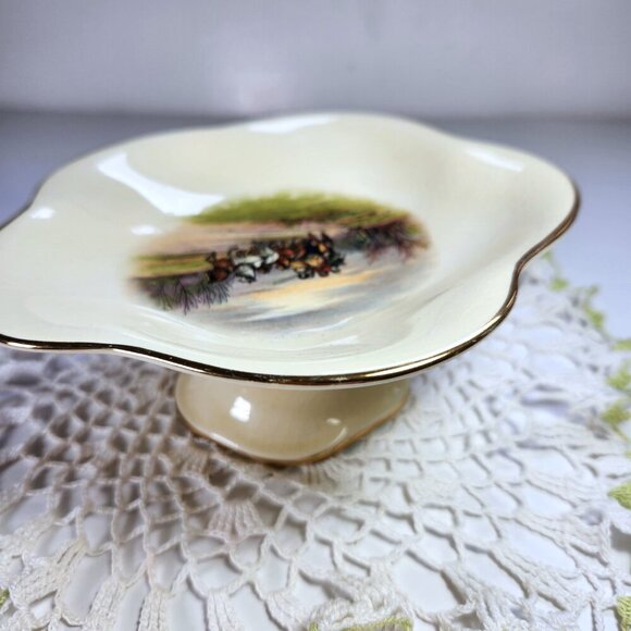 Royal Winton Candy Dish Old English Coaching Scenes Pedestal Base - Picture 7 of 10